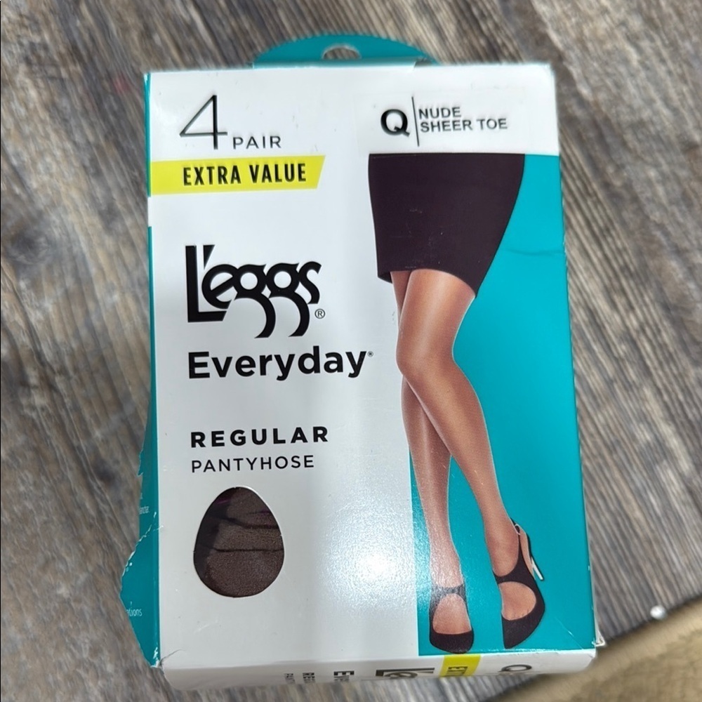 L'eggs Everyday Nude Pantyhose - 4 Pair Pack